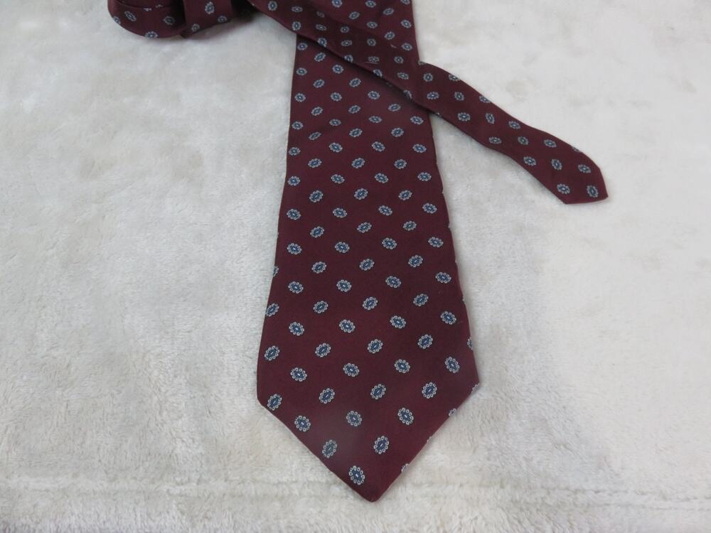Vintage Bert Pulitzer All Silk Made in USA Floral Men's Necktie 4"x56"